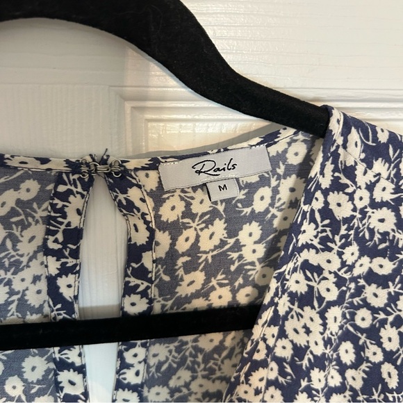 Rails Sophia Romper in Navy Camellia Floral Buttons Waist Tie keyhole back - Picture 6 of 8